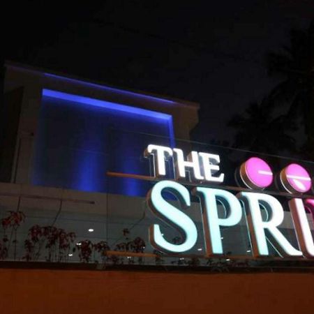 Готель The Spring Ченнаї Екстер'єр фото